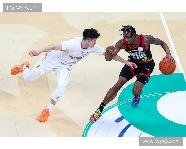 福建省篮球队队长及其在CBA的体育竞技表现